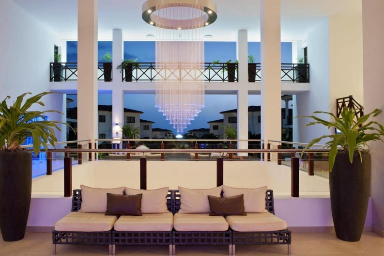 Tortuga Beach Hotel & Spa